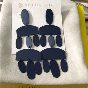 Kendra Scott Emmet Navy blue earrings